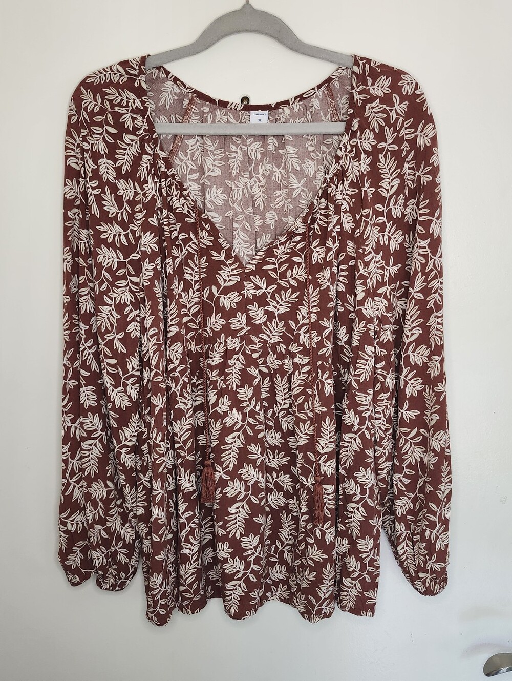 Old Navy XL Brown Cream Leaf Print Peasant Blouse Tassel Tie Rayon Forest Fairy